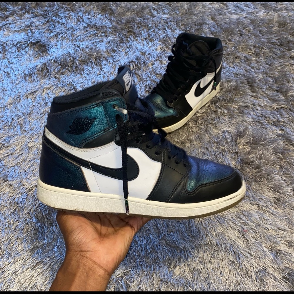 AIR JORDAN 1s